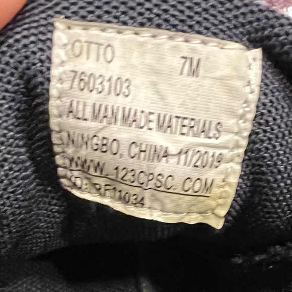 Men’s Max and Jake dress shoes, black with brown accents, size 7 - Picture 7 of 7